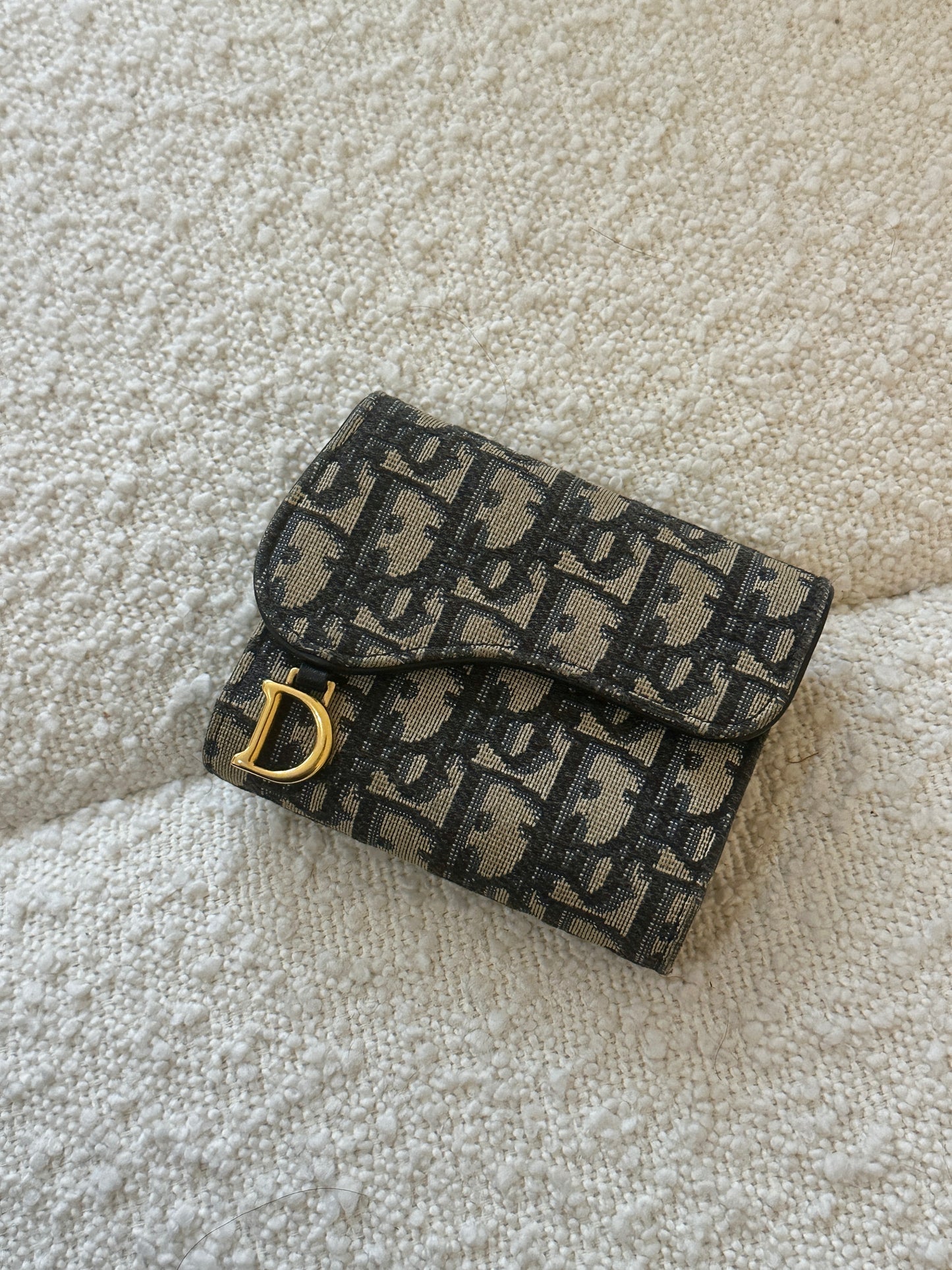 DIOR SADDLE LOTUS WALLET