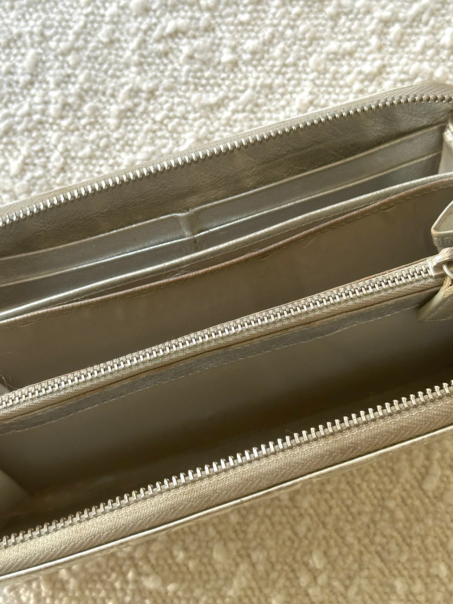DIOR SILVER DIORISSIMO ZIP WALLET