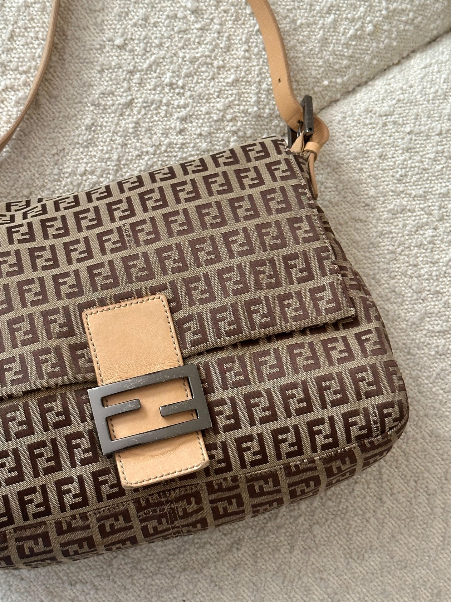 FENDI ZUCCHINO MAMMA BAGUETTE SHOULDER BAG