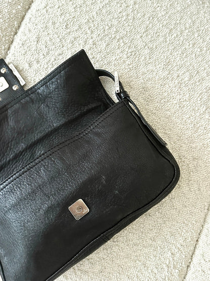 FENDI BLACK LEATHER BAGUETTE SHOULDER BAG