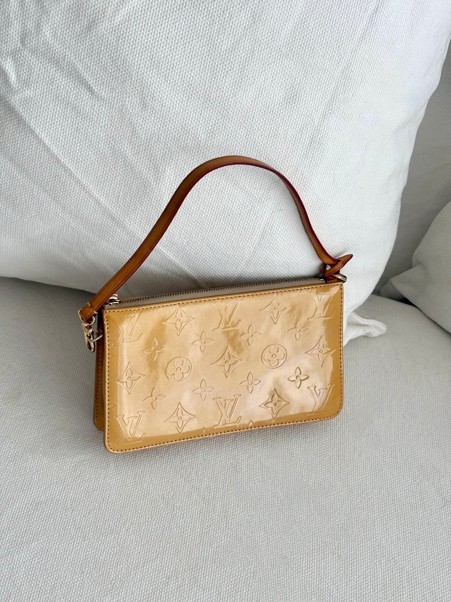 LOUIS VUITTON VERNIS LEXINGTON POCHETTE