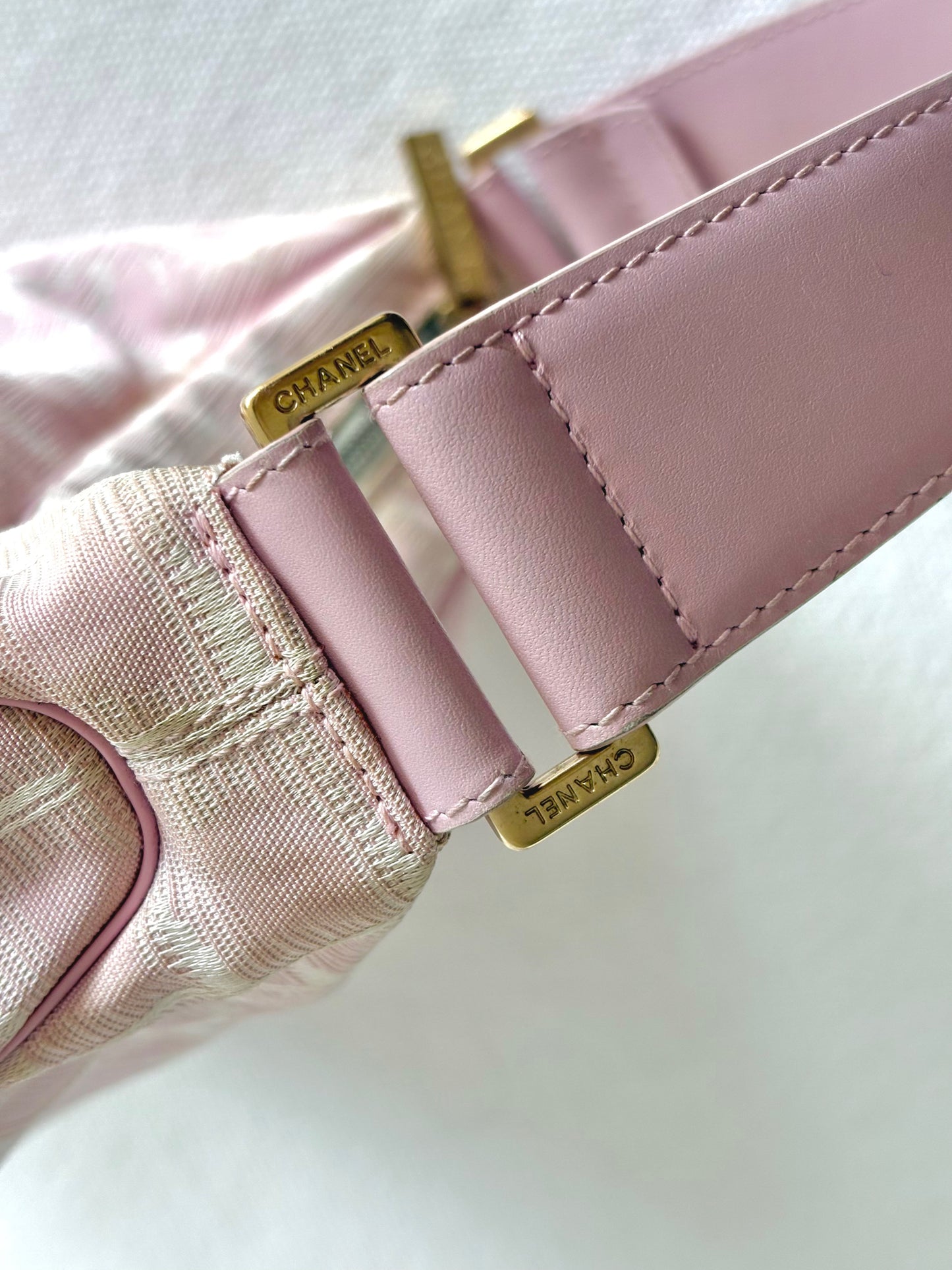 CHANEL PINK TRAVEL LINE NYLON SHOULDER BAG