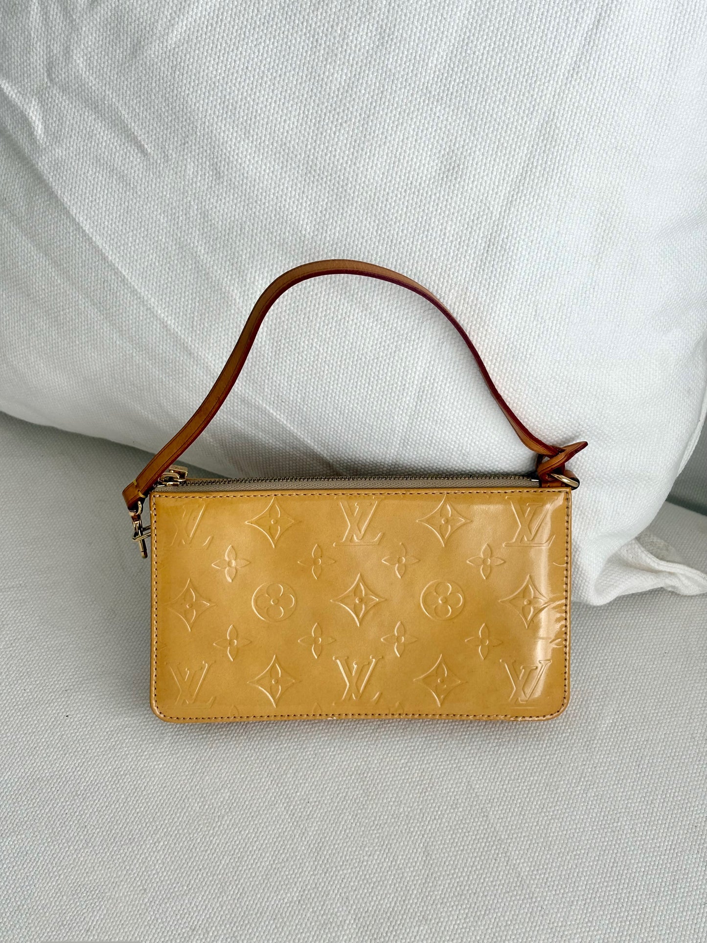 LOUIS VUITTON VERNIS LEXINGTON POCHETTE