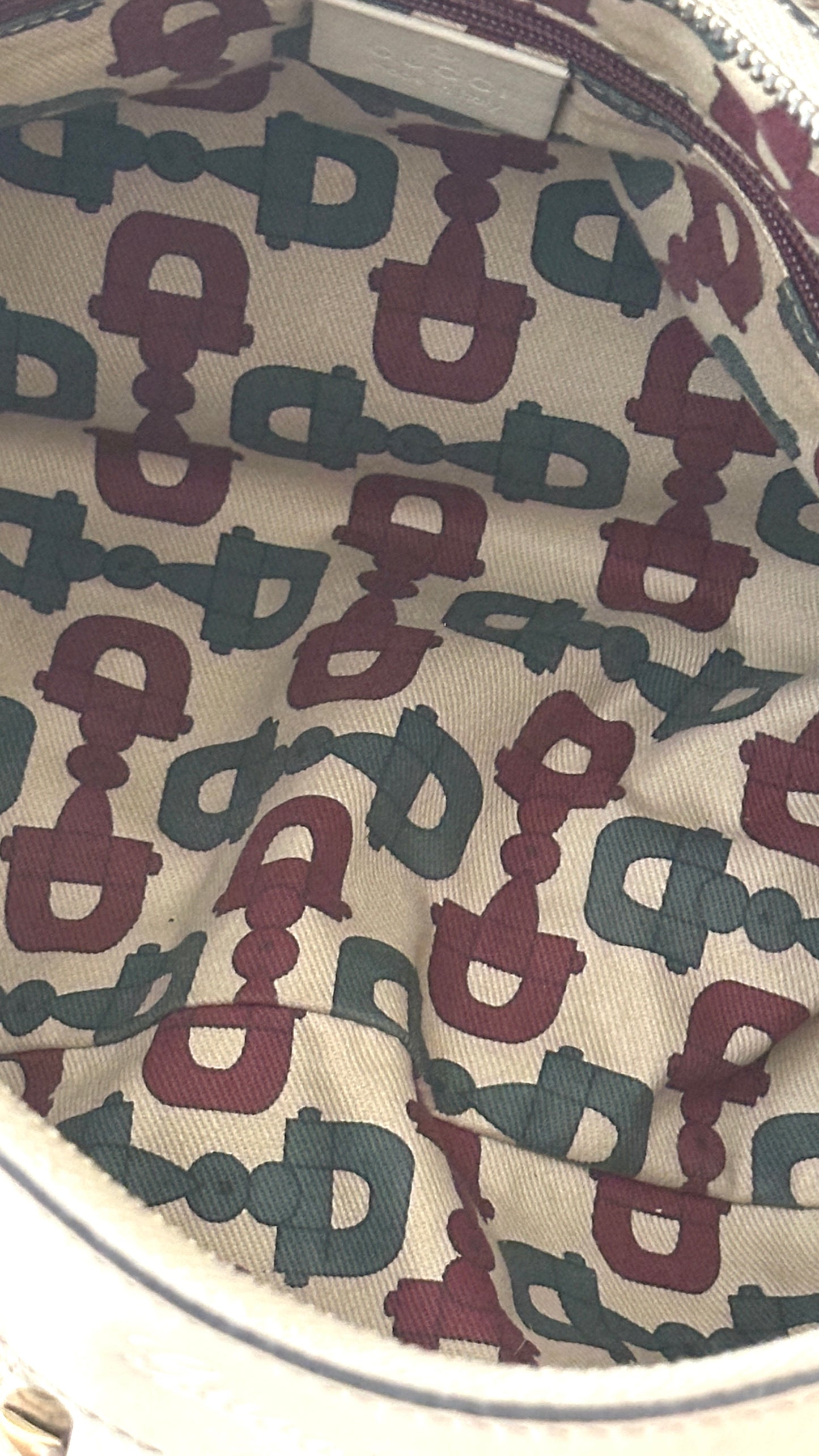 GUCCI BEIGE GUCCISSIMA ABBEY D RING BAG