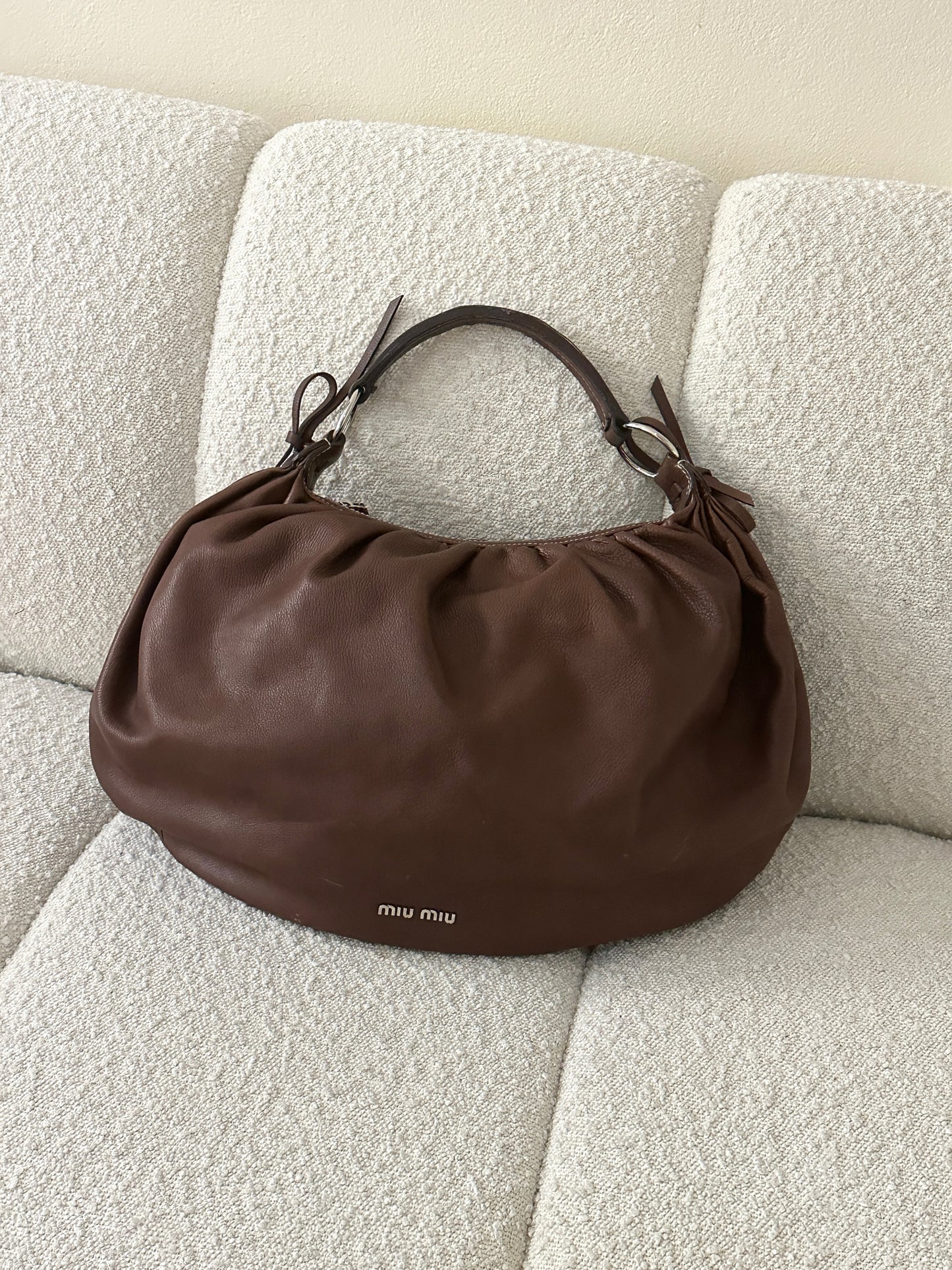 MIU MIU VITELLO BOW LEATHER HOBO BAG