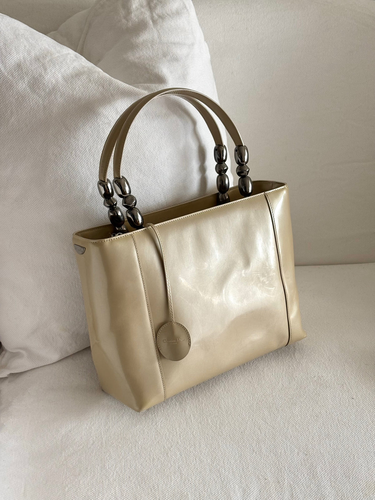 MALICE PEARL PATENT LEATHER BAG