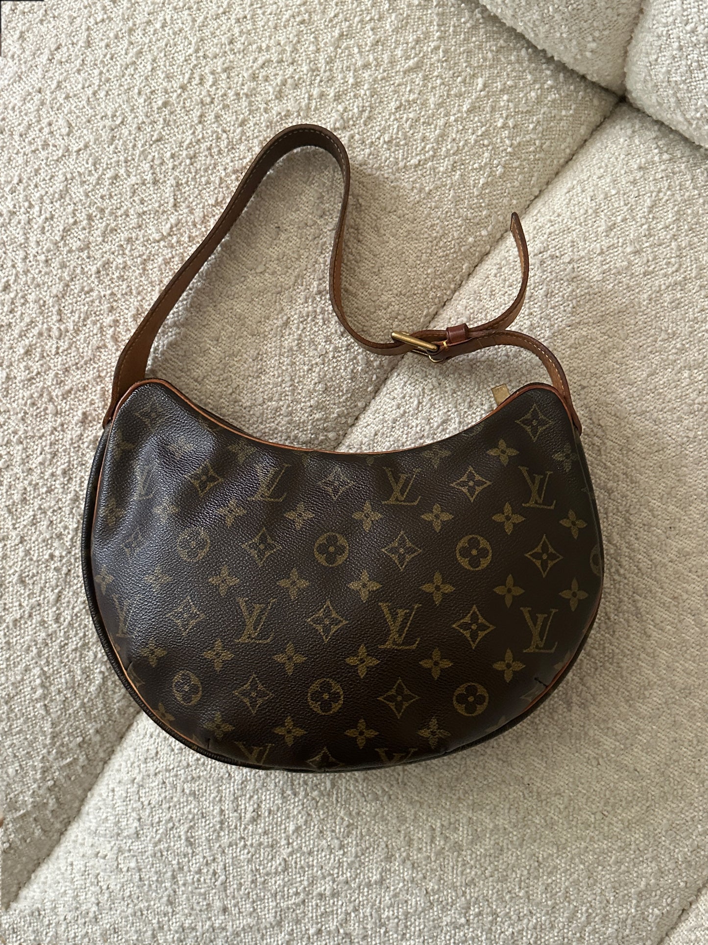 LOUIS VUITTON MONOGRAM CROISSANT MM SHOULDER BAG