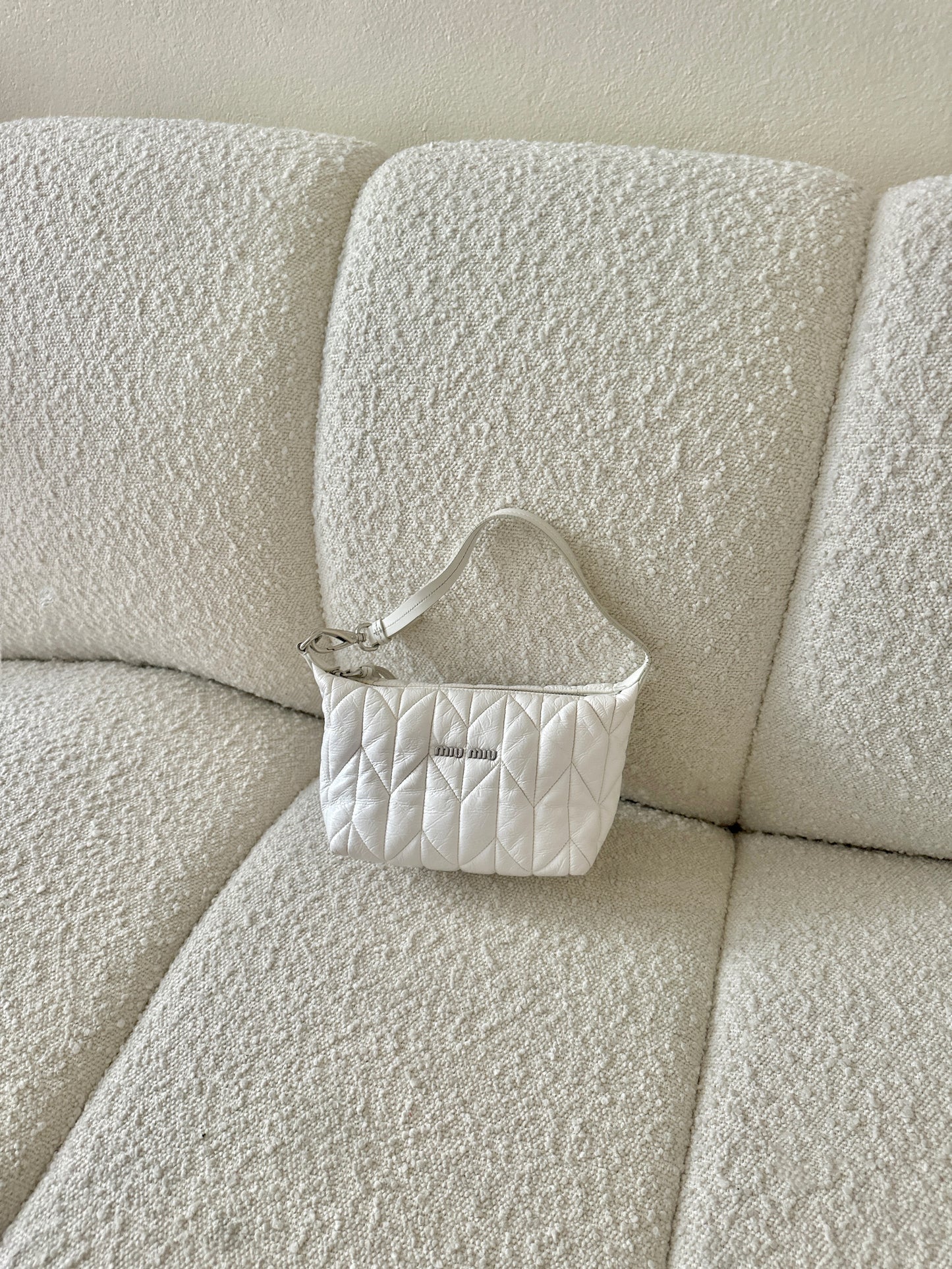 MIU MIU MATELASSÉ SPIRIT CIRE SHOULDER BAG