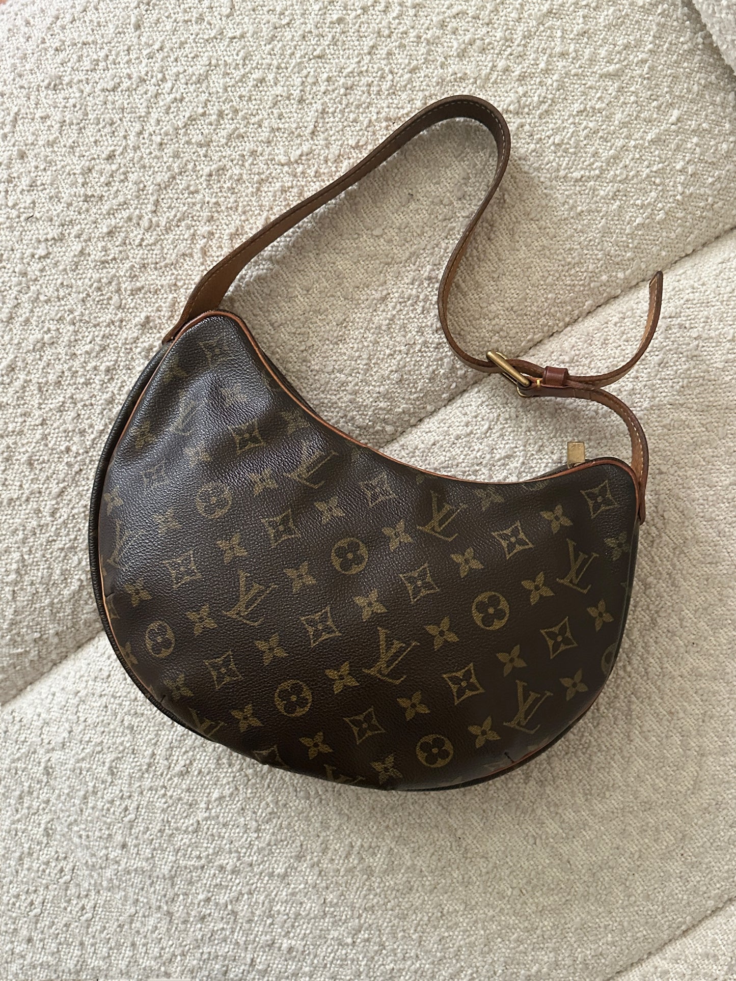 LOUIS VUITTON MONOGRAM CROISSANT MM SHOULDER BAG
