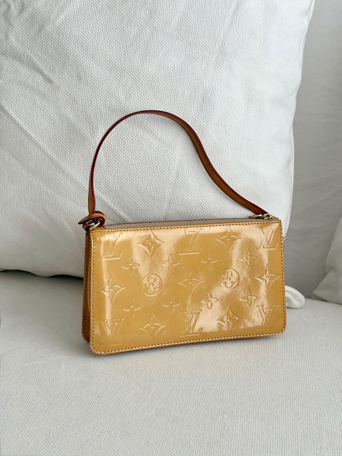 LOUIS VUITTON VERNIS LEXINGTON POCHETTE