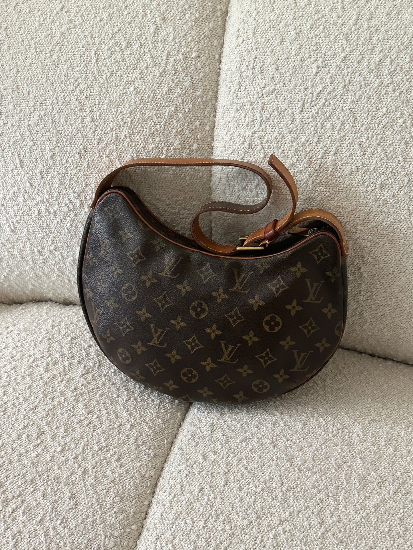 LOUIS VUITTON MONOGRAM CROISSANT MM SHOULDER BAG