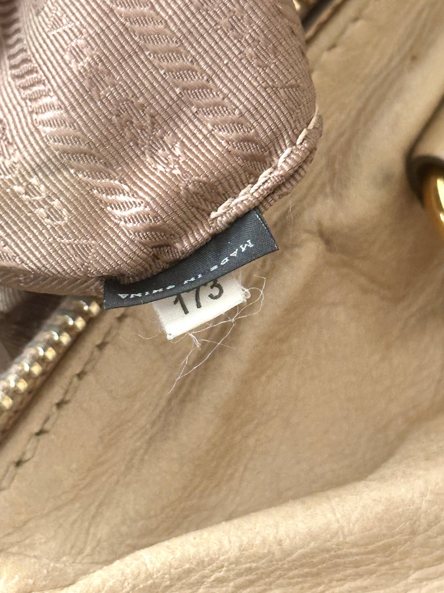 PRADA BEIGE VITELLO LEATHER TOTE BAG