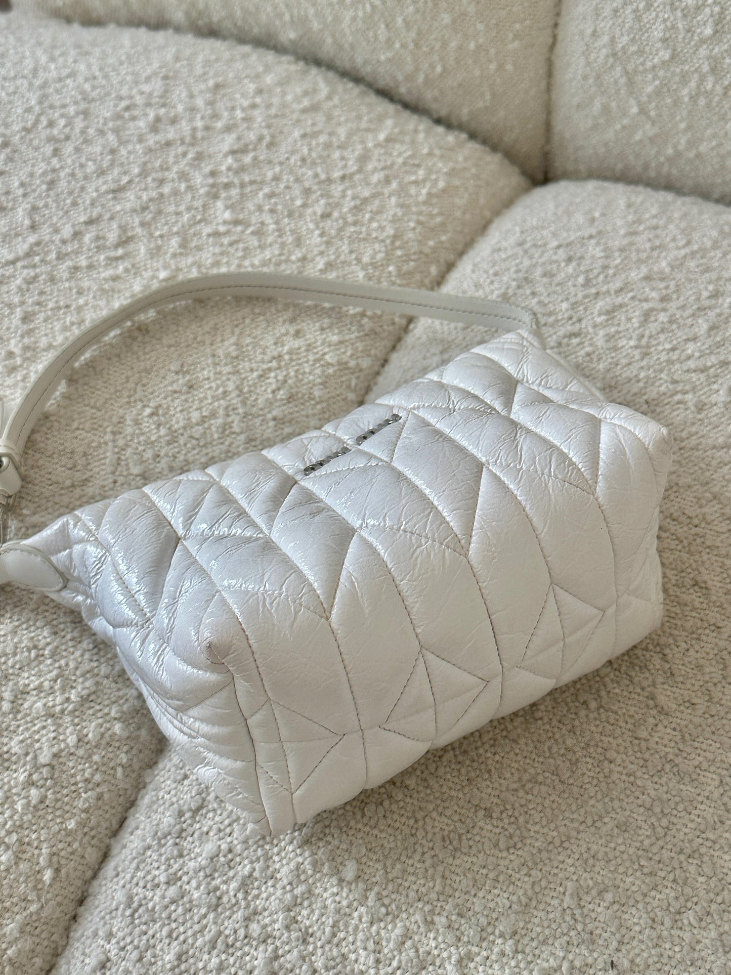MIU MIU MATELASSÉ SPIRIT CIRE SHOULDER BAG