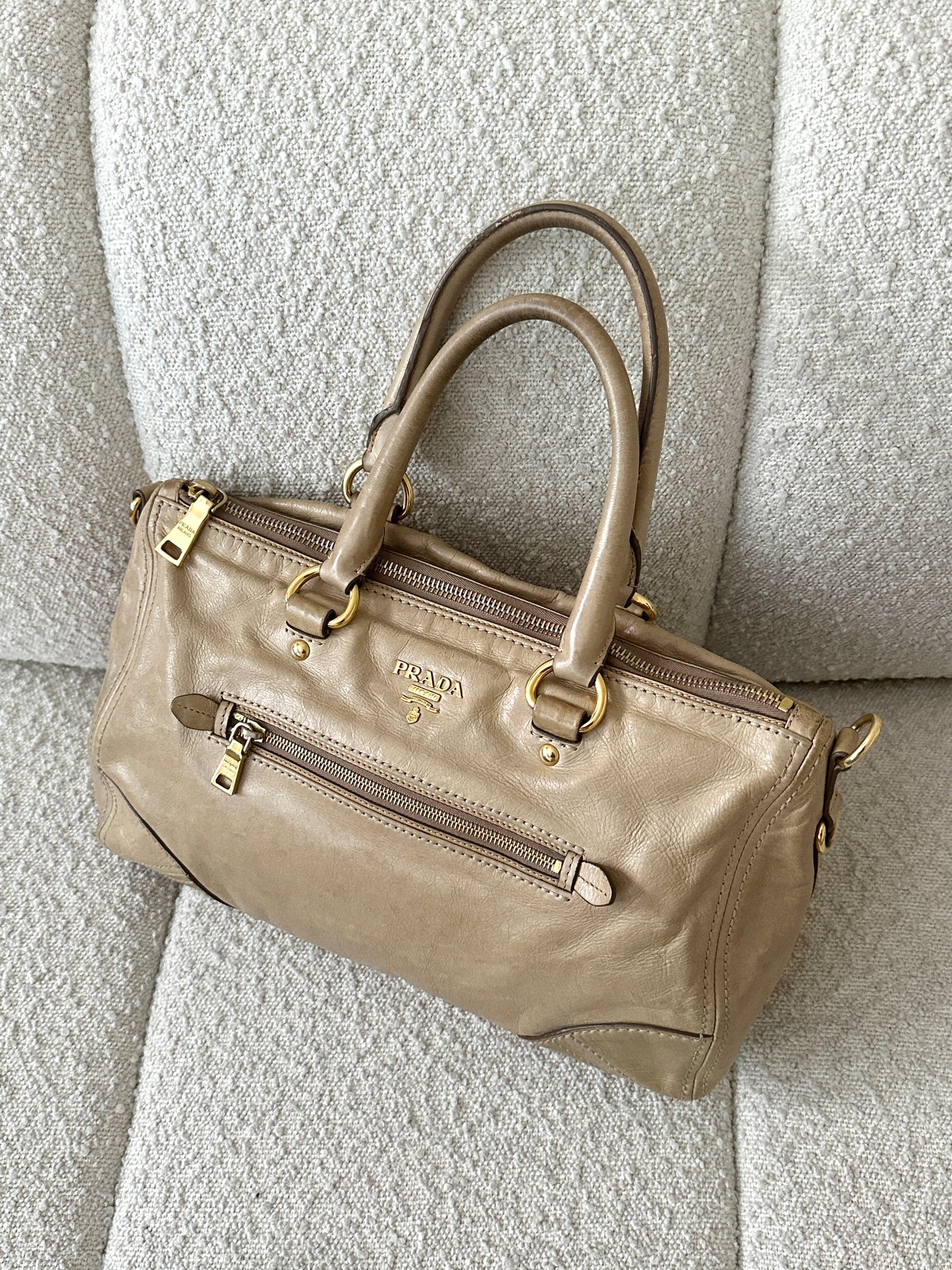 PRADA BEIGE VITELLO LEATHER TOTE BAG