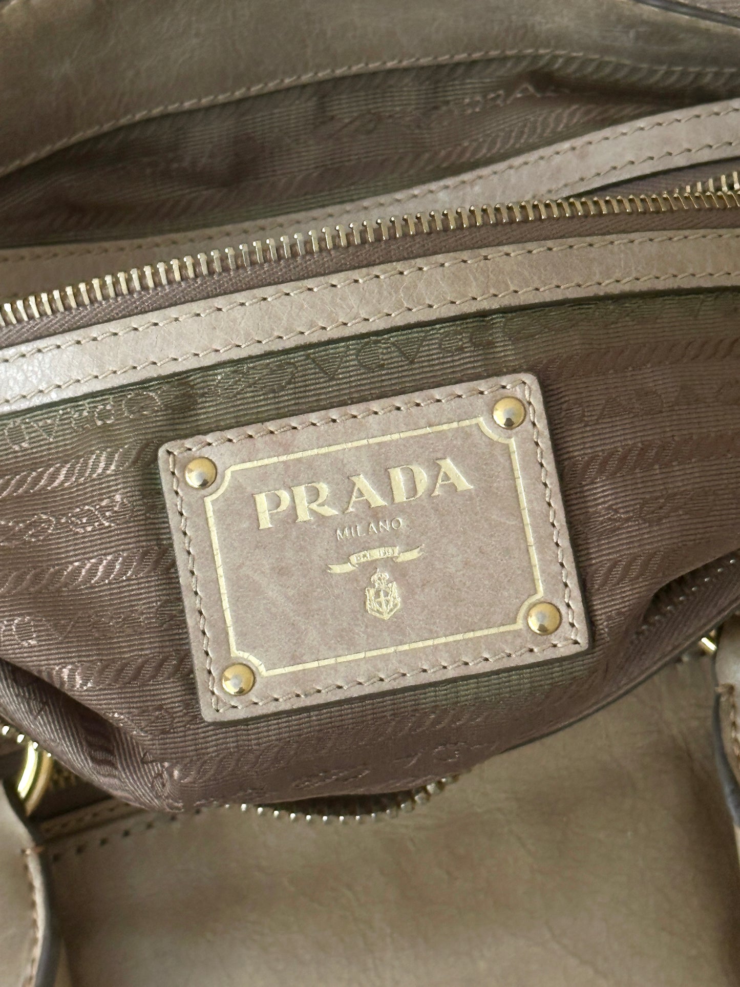 PRADA BEIGE VITELLO LEATHER TOTE BAG