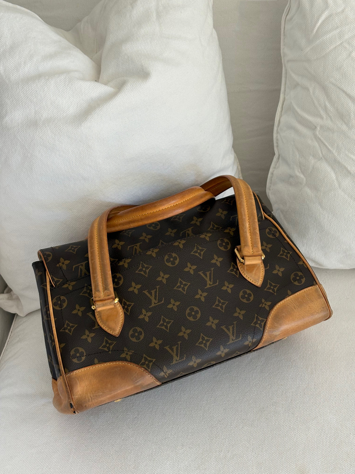 BEVERLY GM MONOGRAM SHOULDER BAG