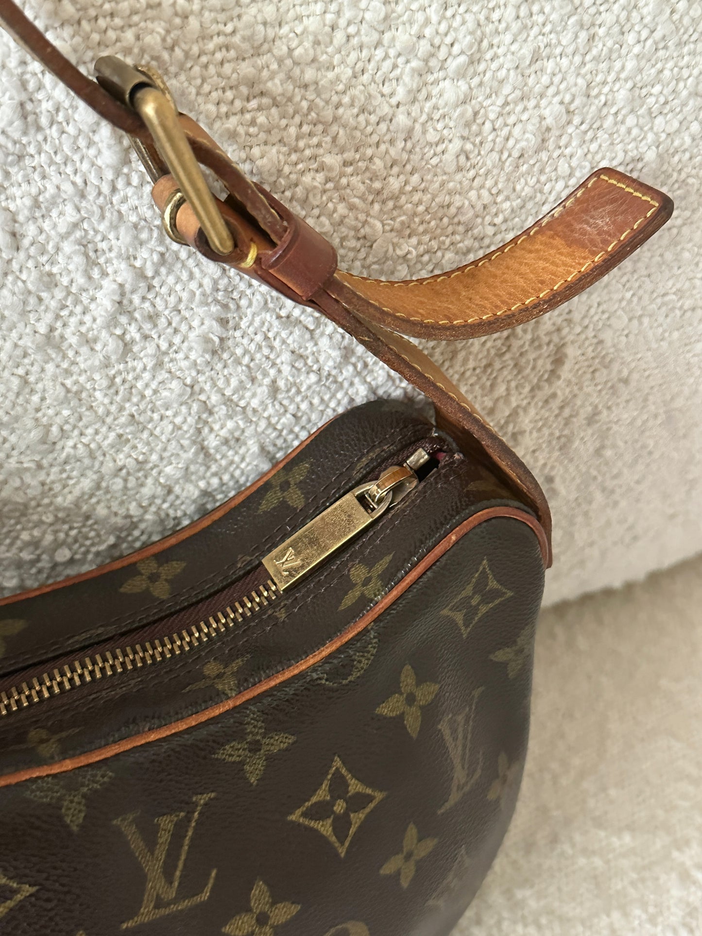 LOUIS VUITTON MONOGRAM CROISSANT MM SHOULDER BAG