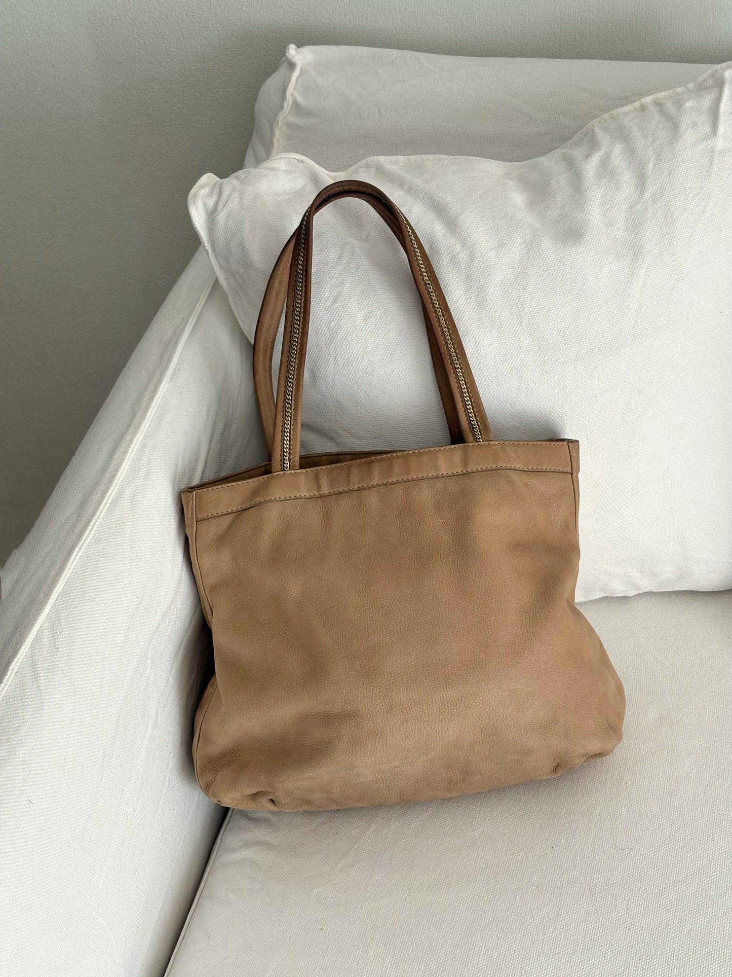 FENDI BORSA CHAIN LEATHER TOTE BAG