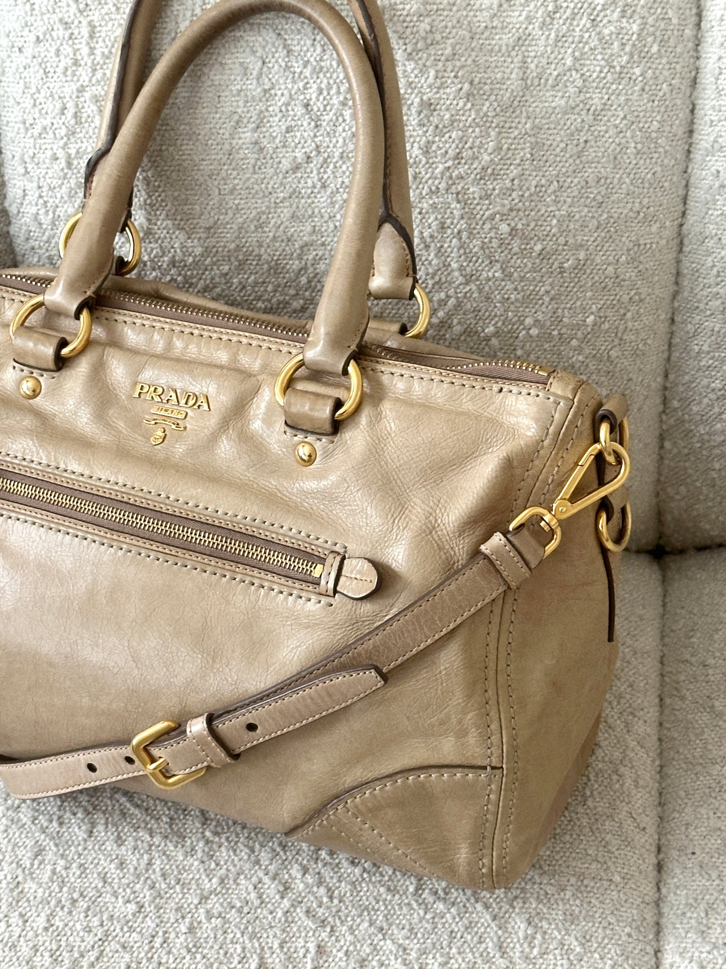 PRADA BEIGE VITELLO LEATHER TOTE BAG