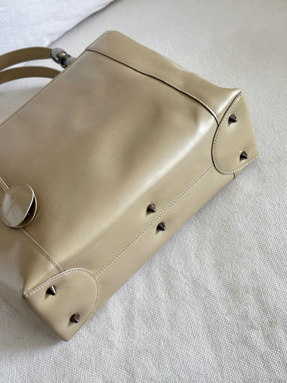 MALICE PEARL PATENT LEATHER BAG