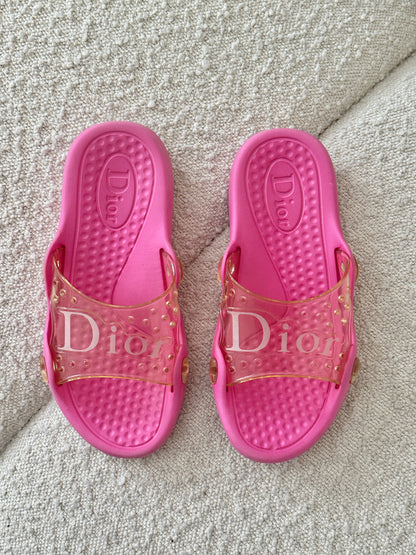 DIOR PINK LOGO RUBBER POOL SLIDES