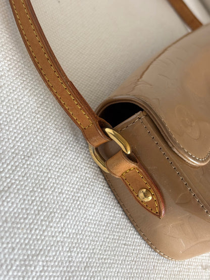 LOUIS VUITTON MONOGRAM VERNIS MALIBU SHOULDER BAG