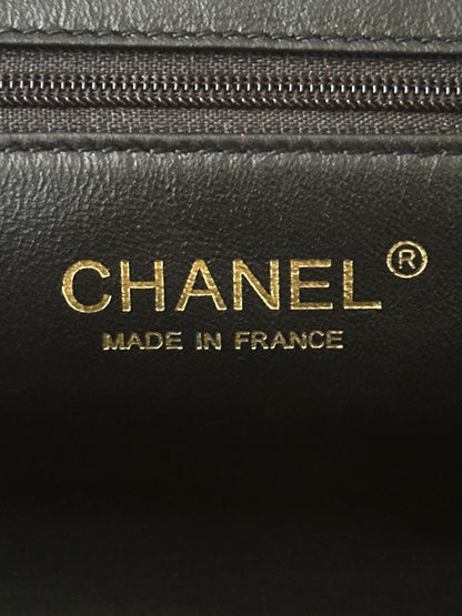 CHANEL LAMBSKIN CHEVRON QUILTED CLUTCH