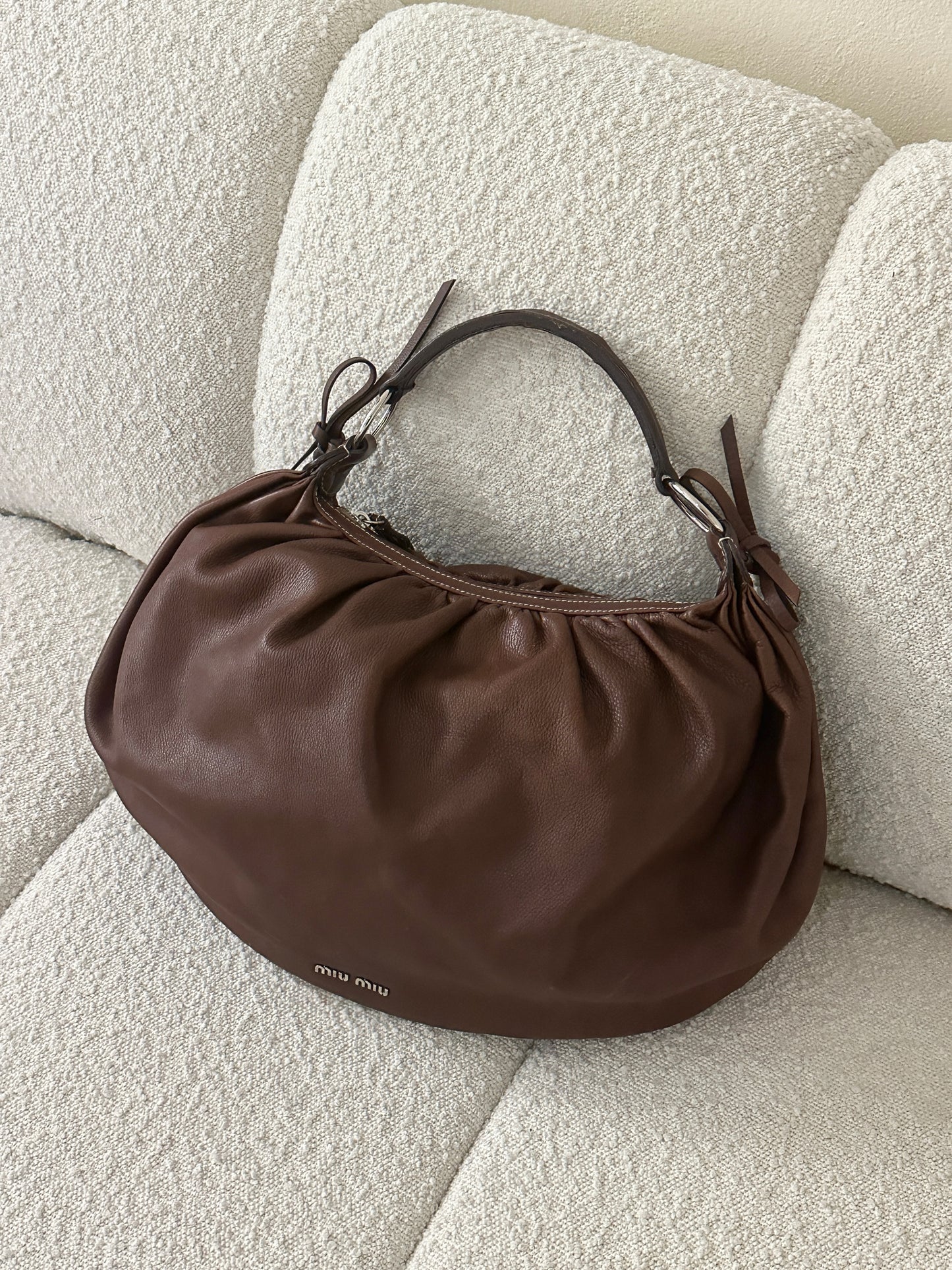 MIU MIU VITELLO BOW LEATHER HOBO BAG