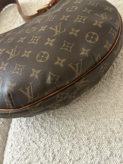LOUIS VUITTON MONOGRAM CROISSANT MM SHOULDER BAG