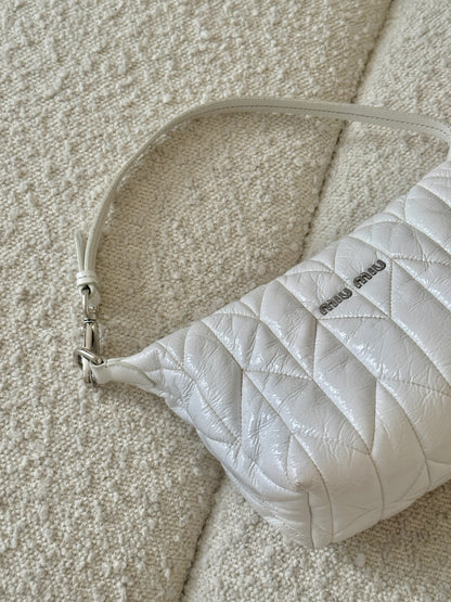 MIU MIU MATELASSÉ SPIRIT CIRE SHOULDER BAG