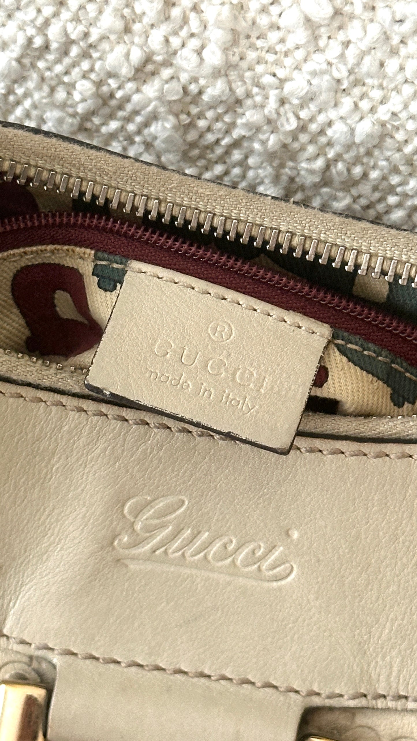 GUCCI BEIGE GUCCISSIMA ABBEY D RING BAG
