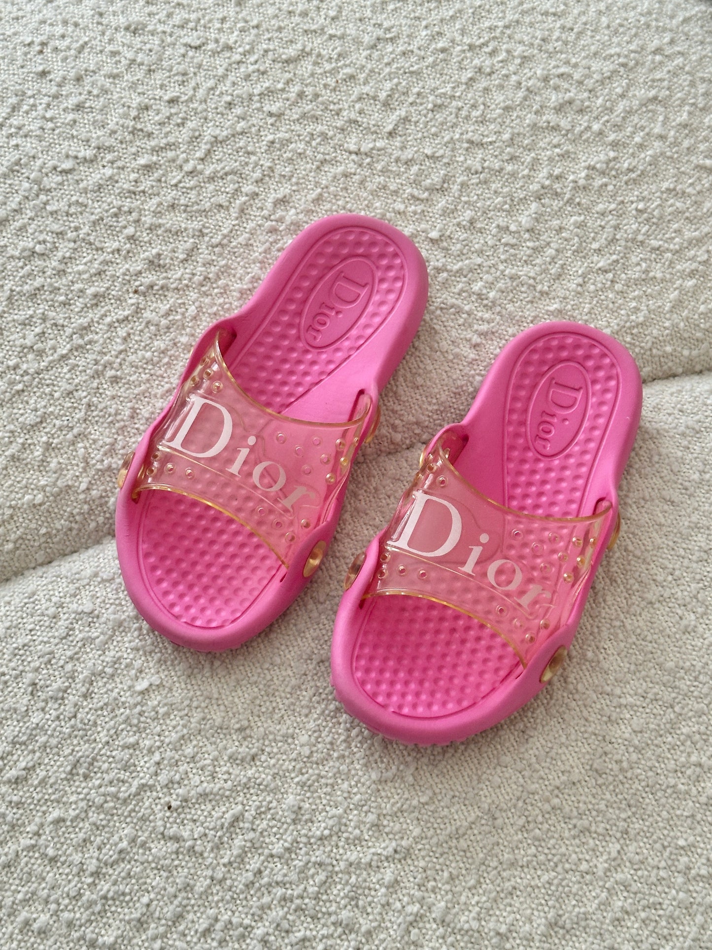 DIOR PINK LOGO RUBBER POOL SLIDES