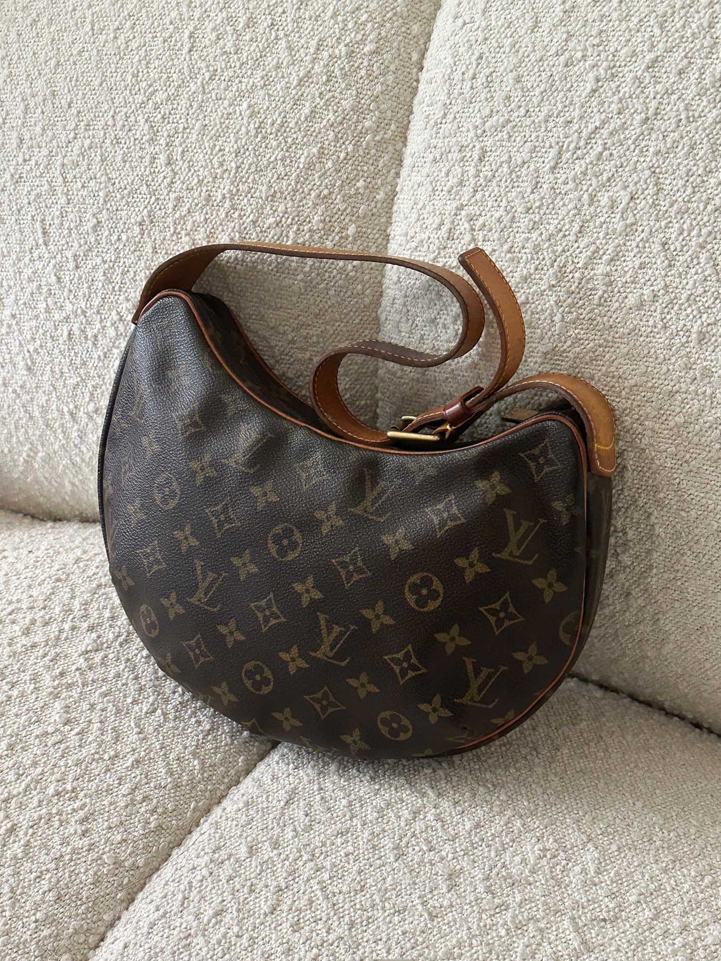 LOUIS VUITTON MONOGRAM CROISSANT MM SHOULDER BAG