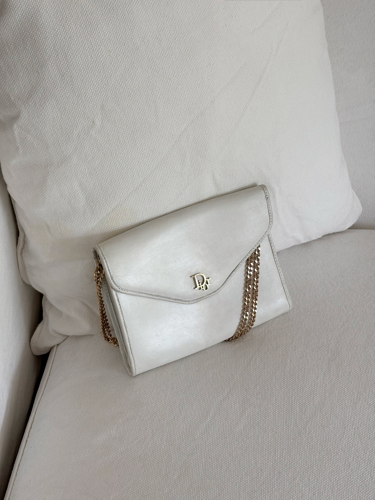 MINI CHAIN SHOULDER BAG