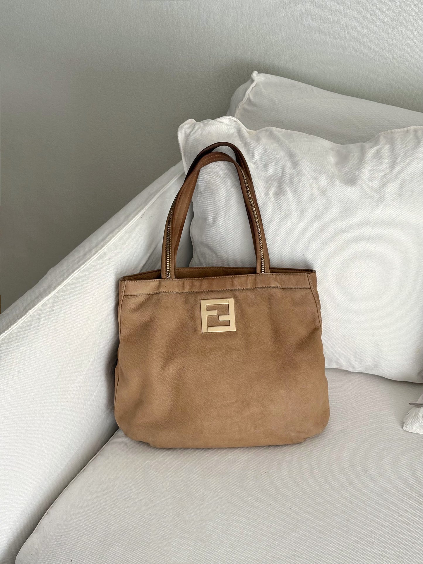 FENDI BORSA CHAIN LEATHER TOTE BAG