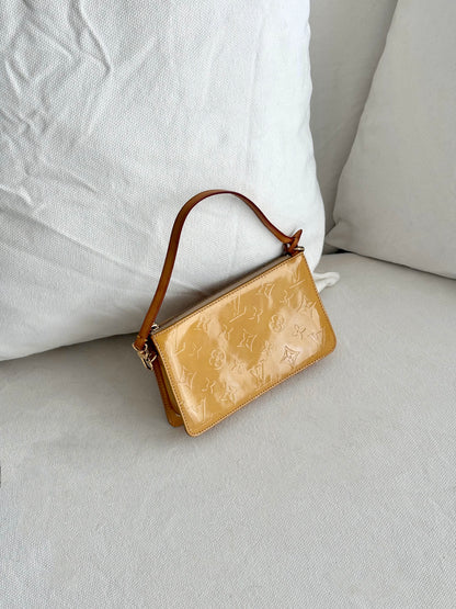 LOUIS VUITTON VERNIS LEXINGTON POCHETTE