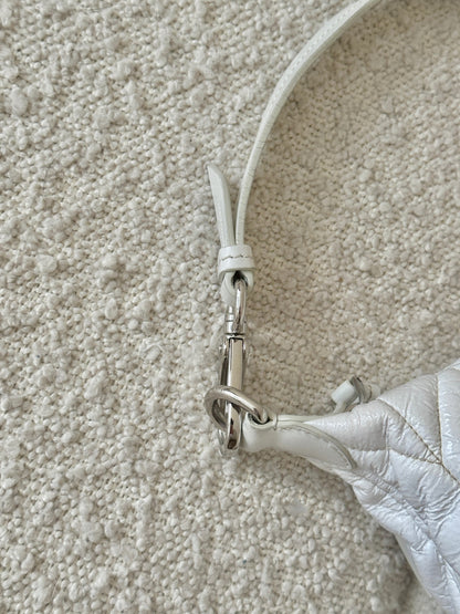 MIU MIU MATELASSÉ SPIRIT CIRE SHOULDER BAG