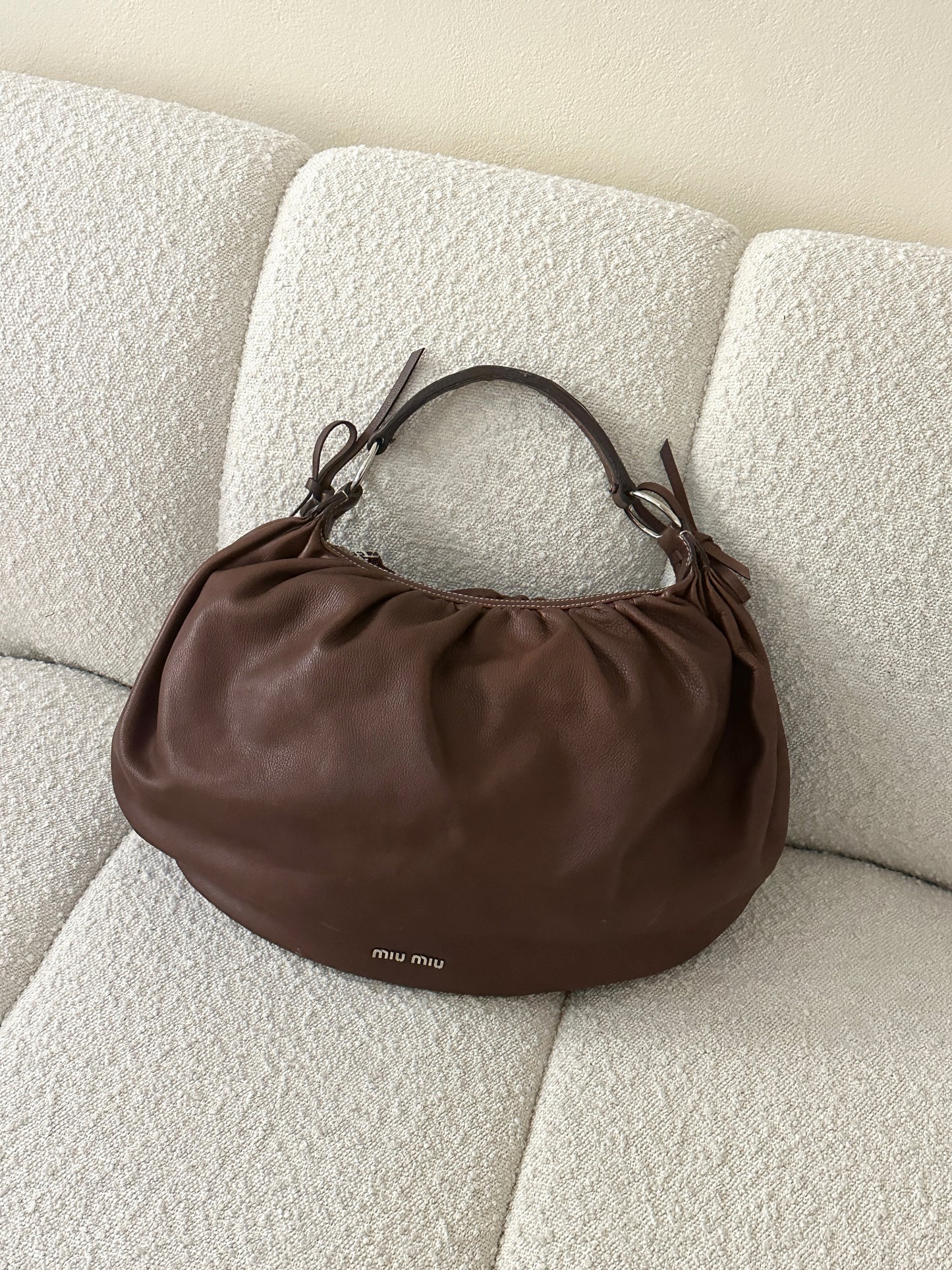 MIU MIU VITELLO BOW LEATHER HOBO BAG