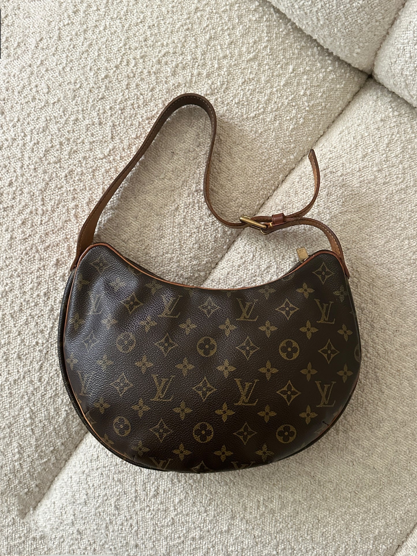 LOUIS VUITTON MONOGRAM CROISSANT MM SHOULDER BAG