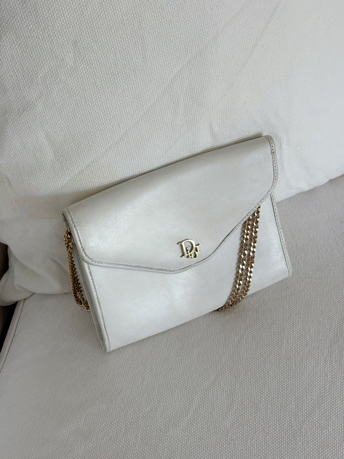 MINI CHAIN SHOULDER BAG