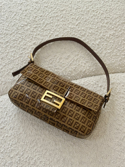 FENDI ZUCCHINO PATENT BAGUETTE SHOULDER BAG