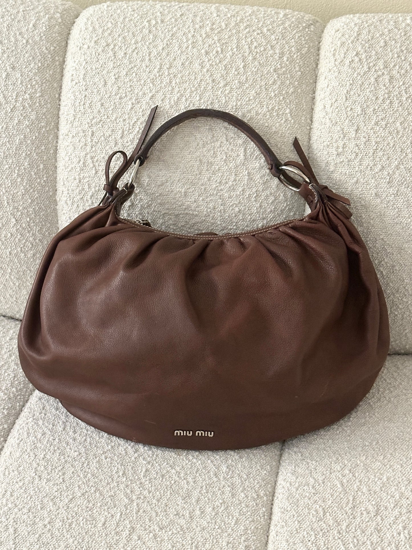 MIU MIU VITELLO BOW LEATHER HOBO BAG