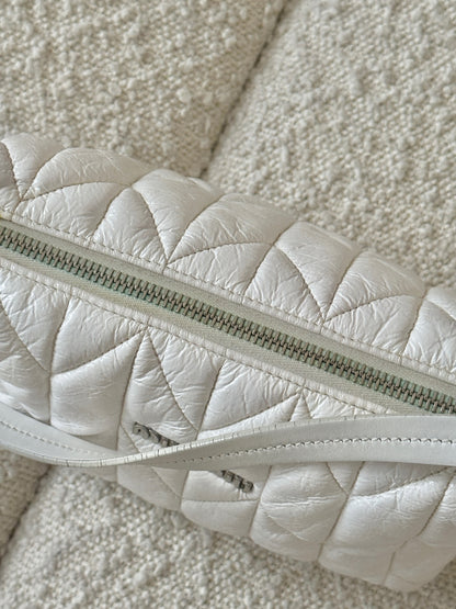 MIU MIU MATELASSÉ SPIRIT CIRE SHOULDER BAG