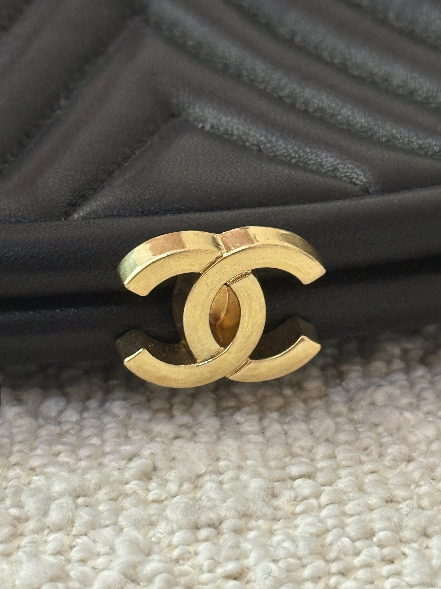 CHANEL LAMBSKIN CHEVRON QUILTED CLUTCH