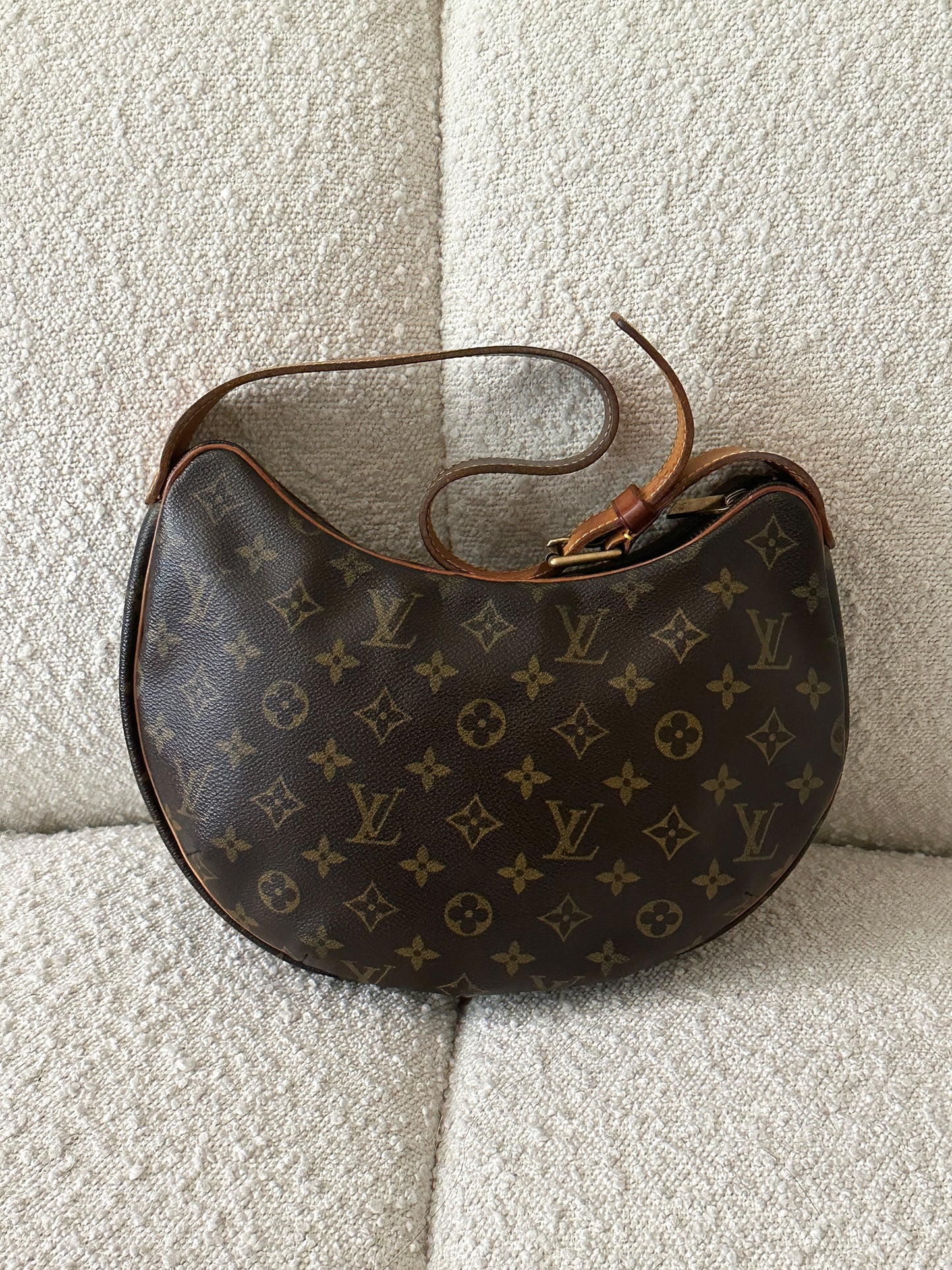 LOUIS VUITTON MONOGRAM CROISSANT MM SHOULDER BAG