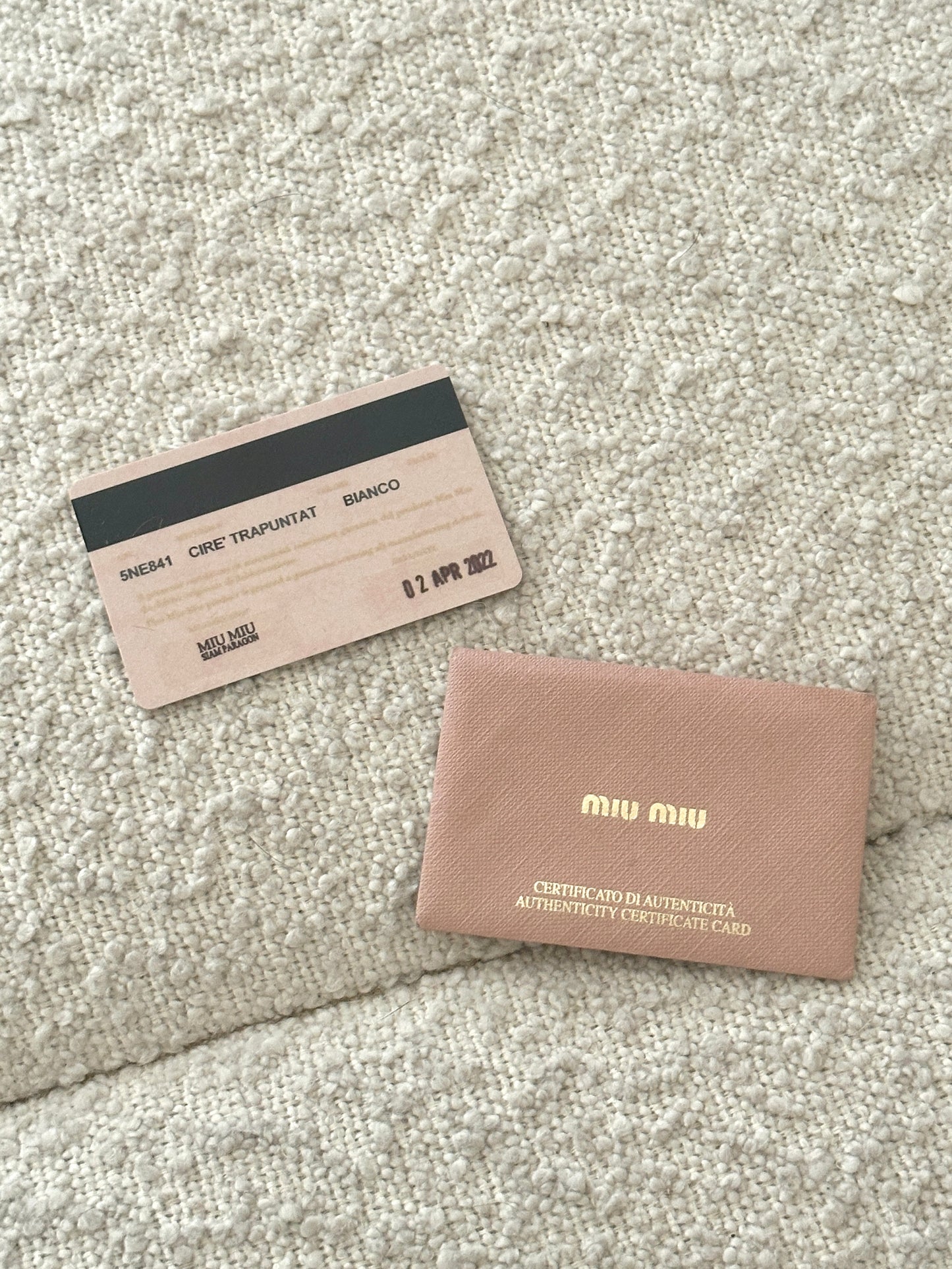 MIU MIU MATELASSÉ SPIRIT CIRE SHOULDER BAG