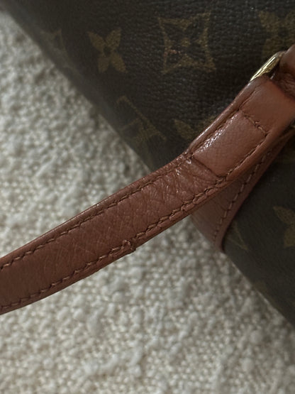 LOUIS VUITTON PAPILLON 30 MONOGRAM