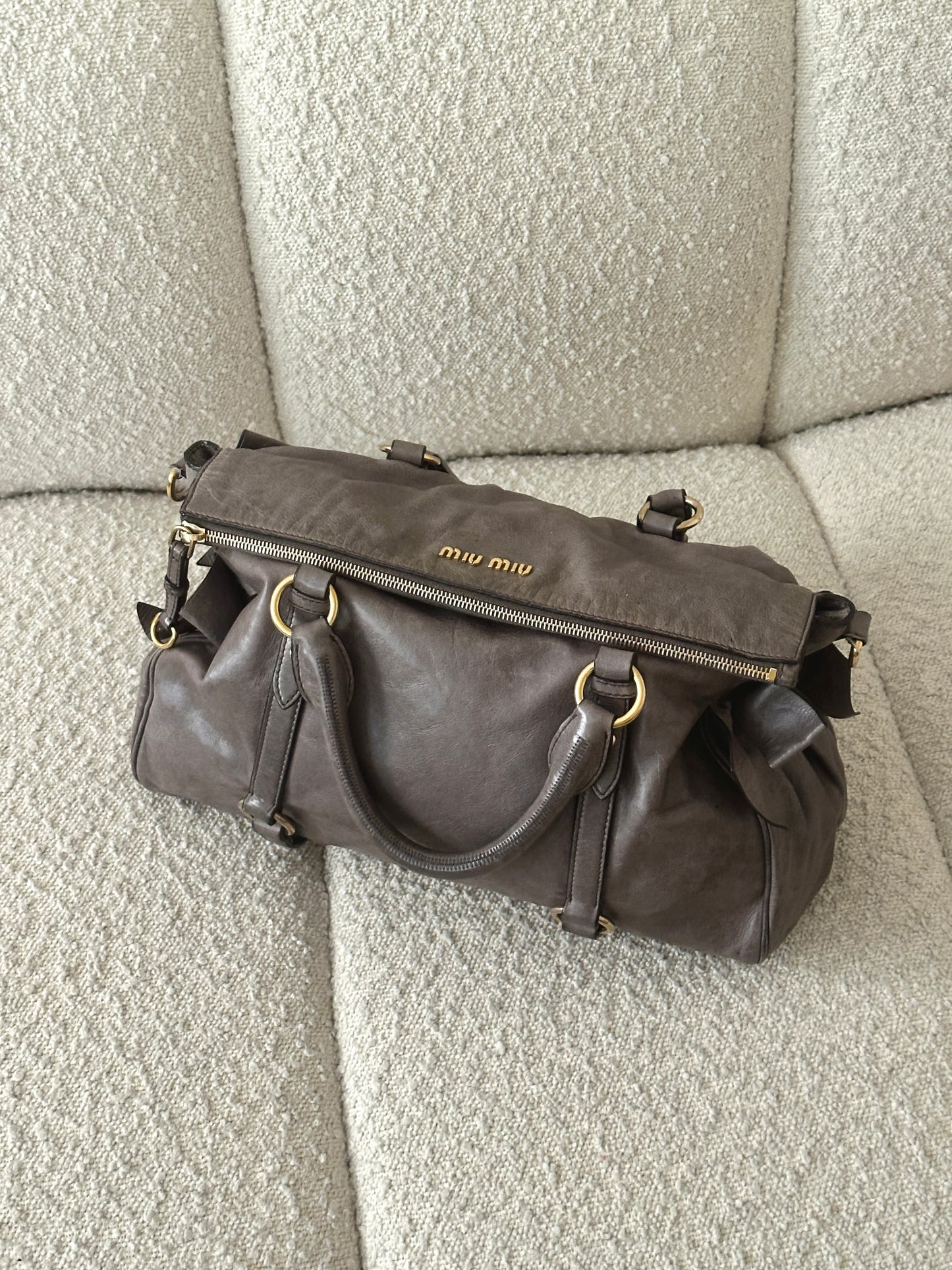 MIU MIU VITELLO BOW LEATHER TOTE BAG
