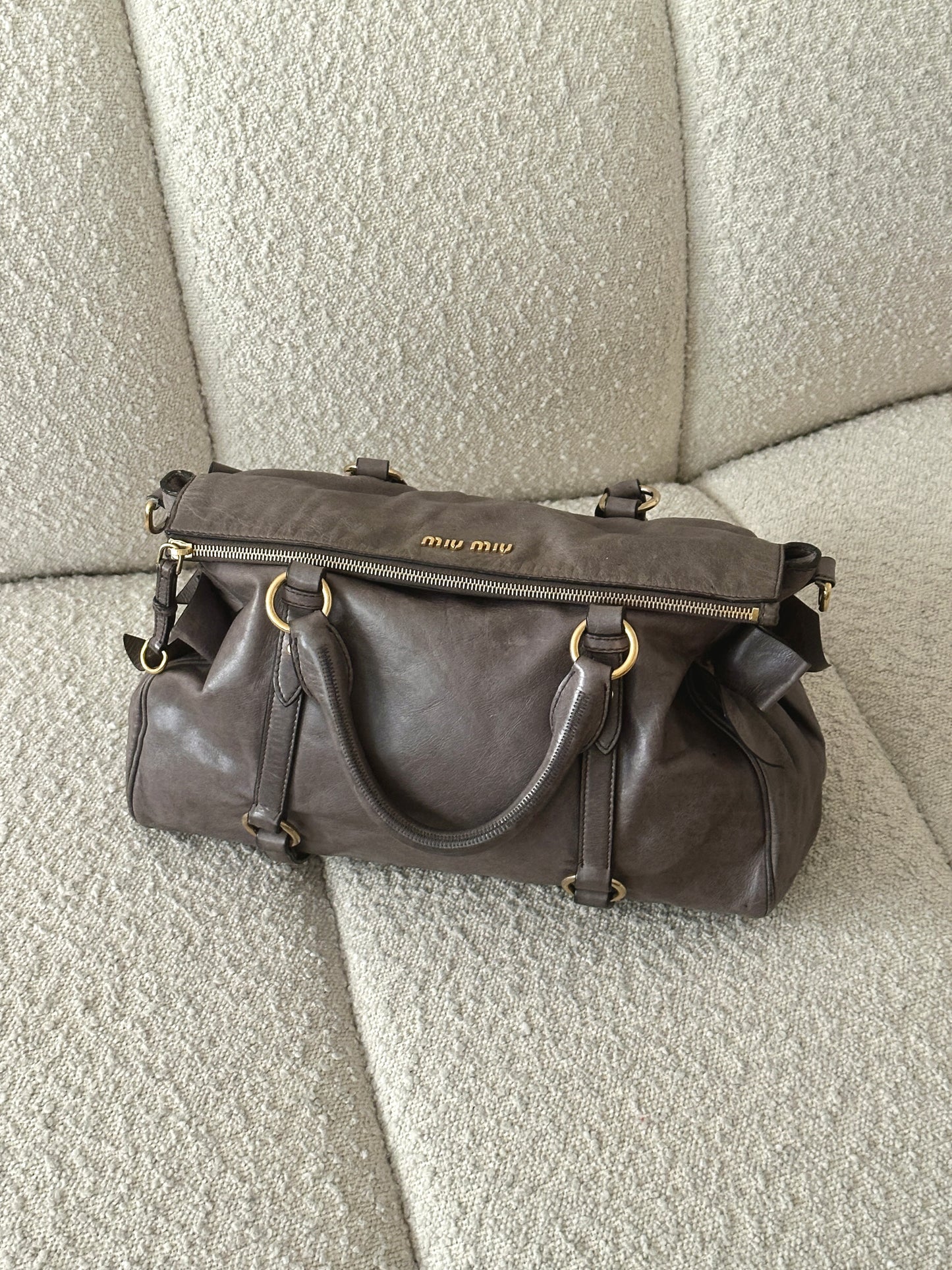 MIU MIU VITELLO BOW LEATHER TOTE BAG