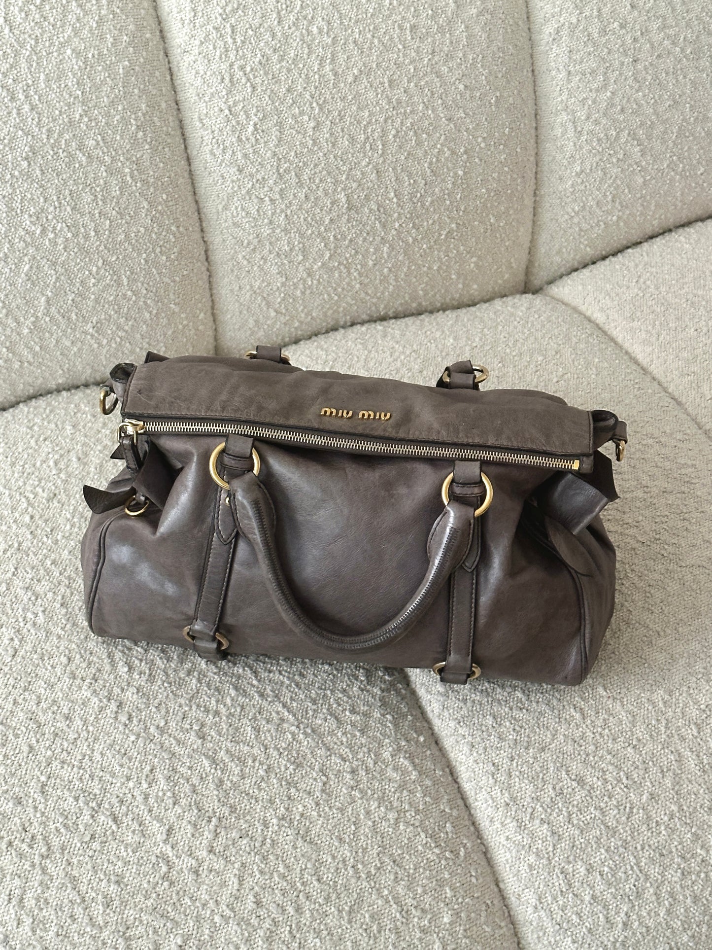 MIU MIU VITELLO BOW LEATHER TOTE BAG